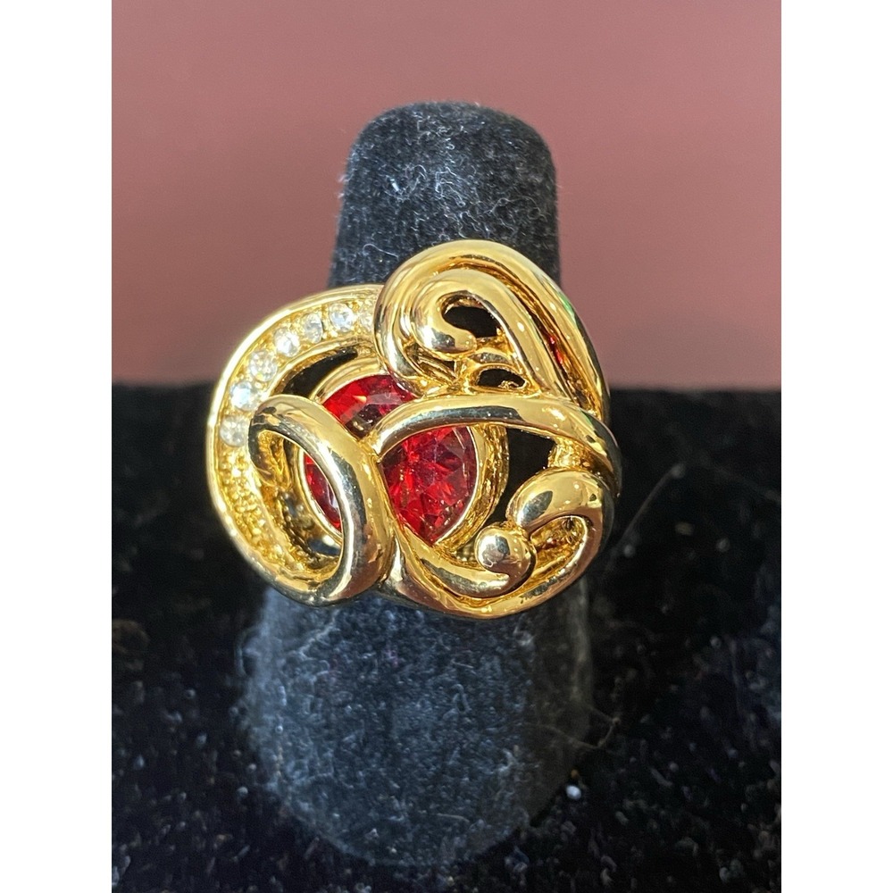 Art Nouveau Style Red Round CZ Gemstone Gold Tone Swirl Ring Size 6 Cocktail
